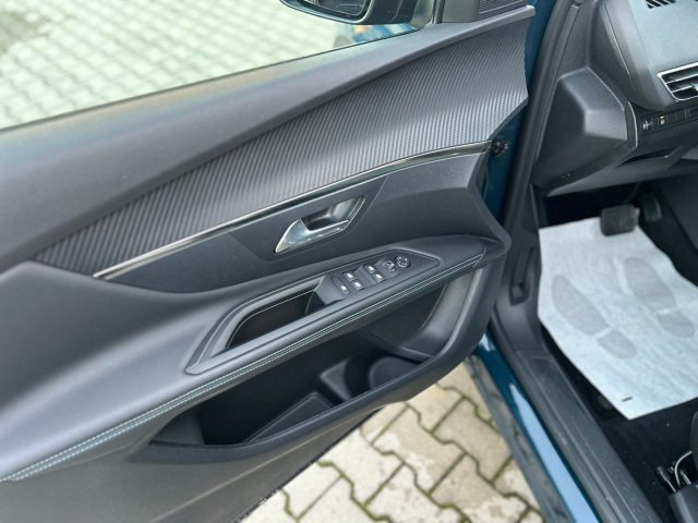 PEUGEOT 3008 usata, con Climatizzatore