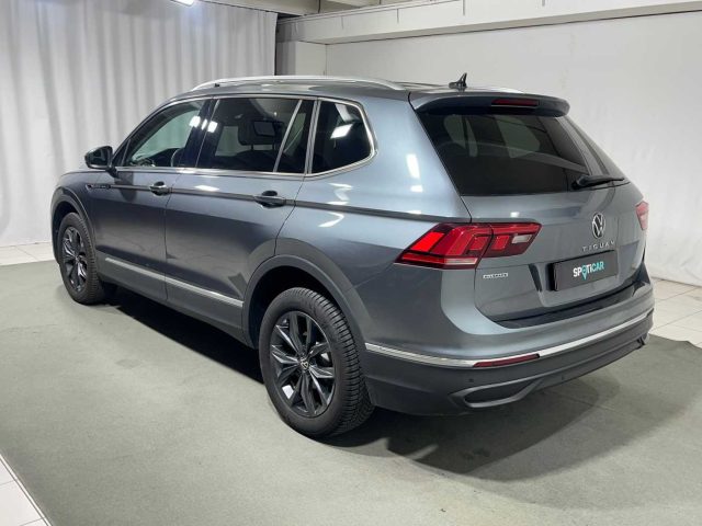 VOLKSWAGEN Tiguan Allspace usata, con Airbag laterali