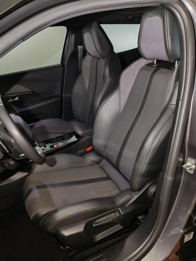 PEUGEOT 2008 usata, con Park Distance Control