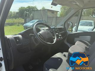 PEUGEOT Boxer usata, con Servosterzo
