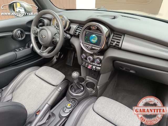 MINI Cabrio usata 123