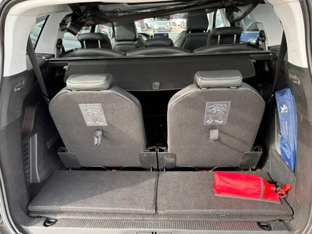 PEUGEOT 5008 usata, con Climatizzatore