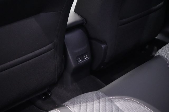 PEUGEOT 2008 usata, con Bluetooth