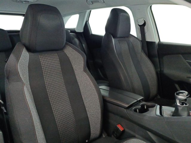 PEUGEOT 3008 usata, con Fendinebbia