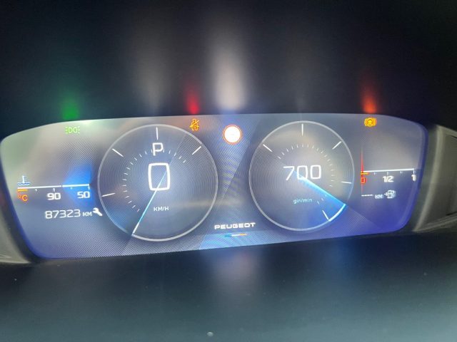 PEUGEOT 308 usata, con Controllo automatico clima