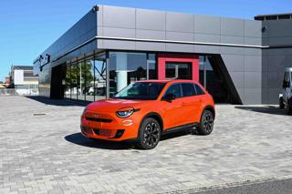 FIAT 600 La Prima Hybrid 100cv