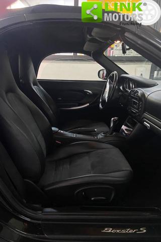 PORSCHE Boxster usata 21