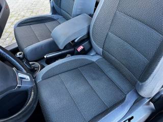 VOLKSWAGEN Touran usata 30