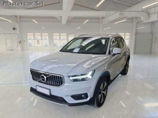 VOLVO XC40 usata, con Airbag laterali