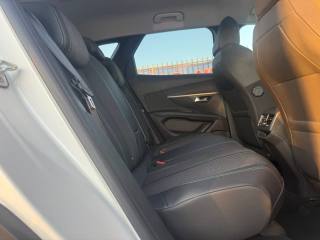 PEUGEOT 3008 usata, con Airbag testa