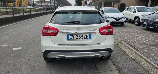 MERCEDES-BENZ GLA 200 usata, con Alzacristalli elettrici