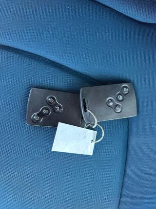 RENAULT Captur usata, con Sensori di parcheggio posteriori