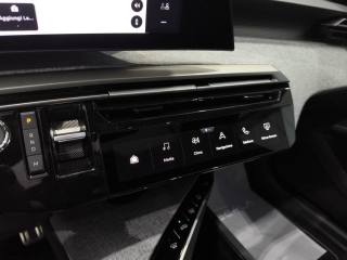 PEUGEOT 3008 usata, con Tettuccio apribile