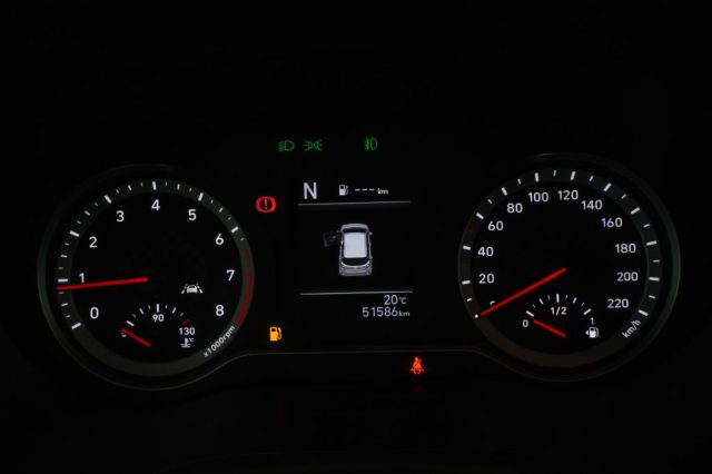 HYUNDAI i10 usata 13