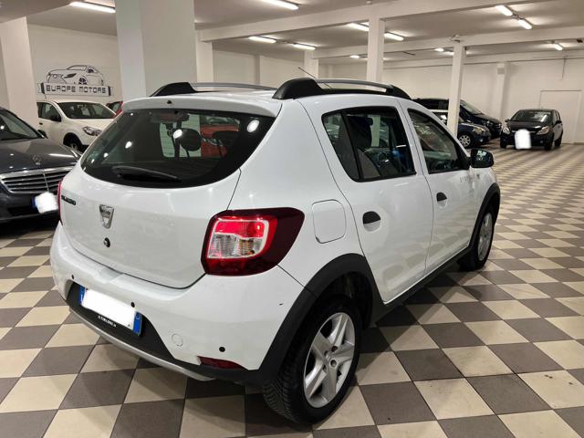 DACIA Sandero usata, con Autoradio