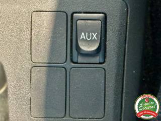 TOYOTA Yaris usata, con Lettore CD
