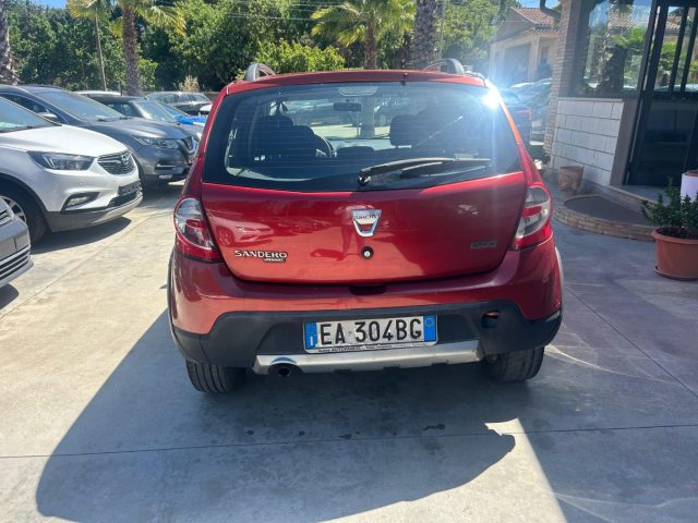DACIA Sandero usata, con Autoradio