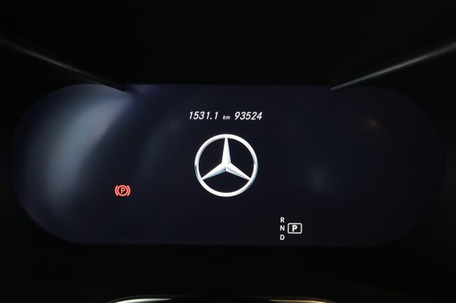 MERCEDES-BENZ GLC 220 usata 6