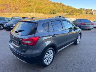 SUZUKI S-Cross usata, con Autoradio