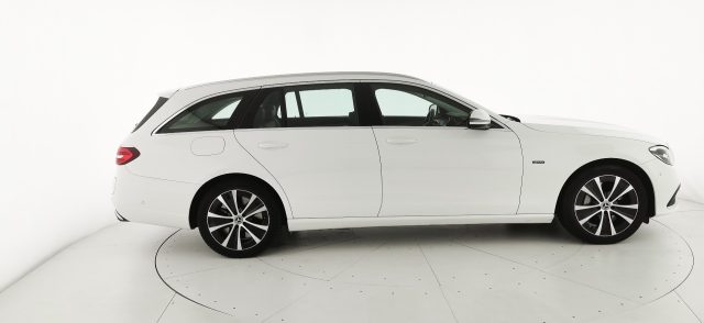 MERCEDES-BENZ E 300 usata, con Chiusura centralizzata
