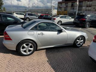MERCEDES-BENZ SLK 200 usata, con Chiusura centralizzata