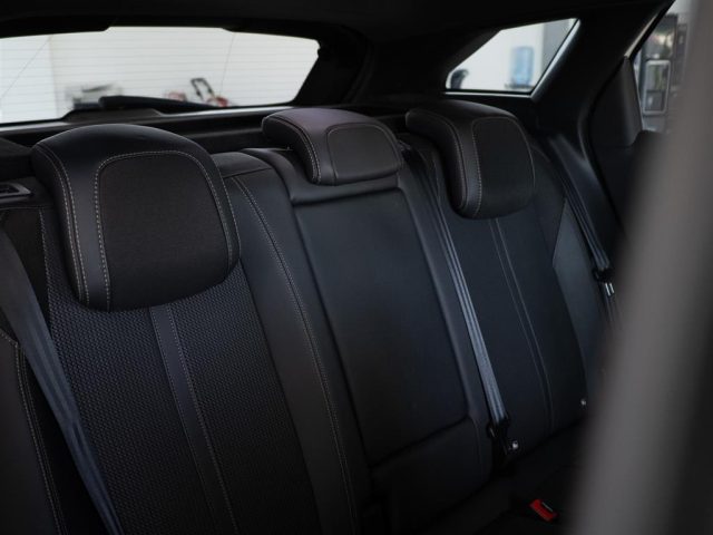 PEUGEOT 3008 usata, con Cerchi in lega