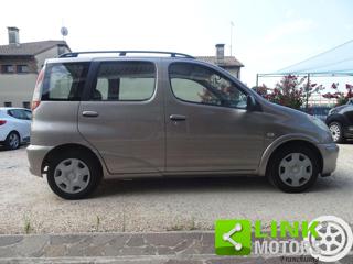 TOYOTA Yaris usata, con ESP