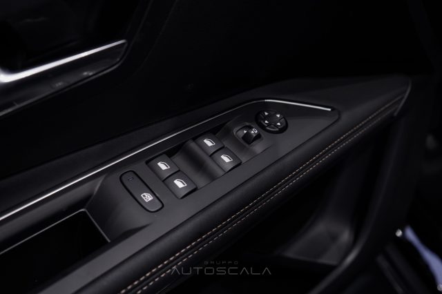 PEUGEOT 3008 usata, con Cruise Control