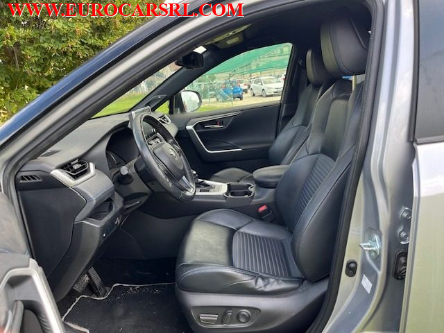TOYOTA RAV 4 MY23 usata, con ESP