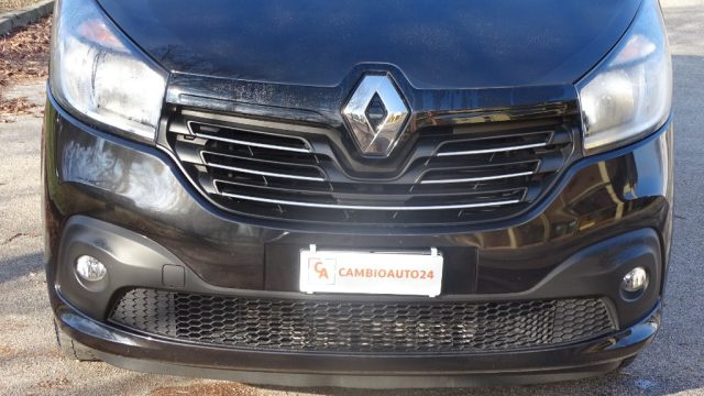 RENAULT Trafic usata 32