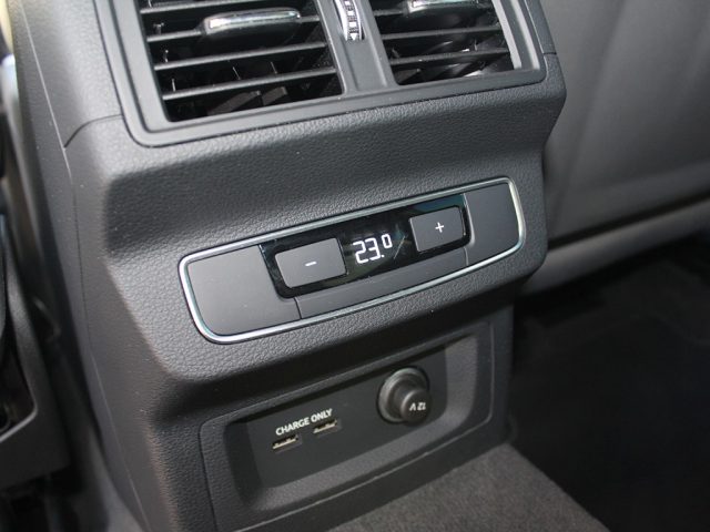 AUDI Q5 usata, con Volante multifunzione