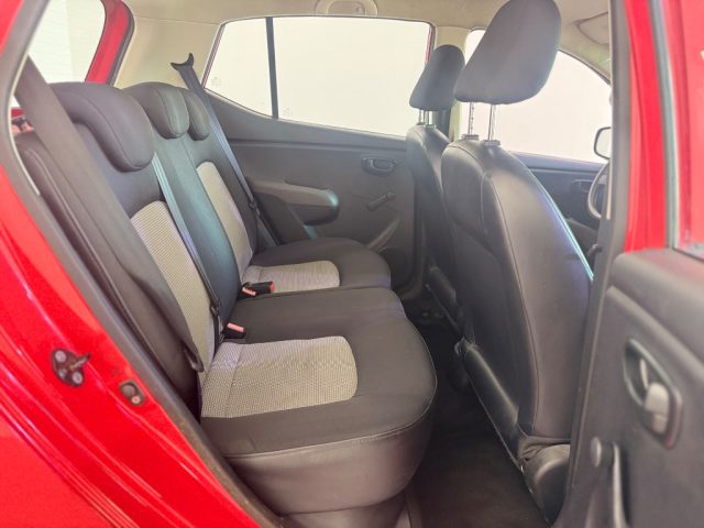 HYUNDAI i10 usata 7