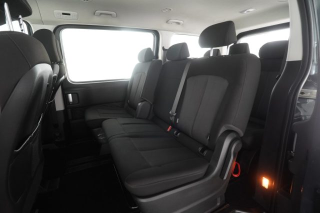 HYUNDAI Staria usata 9