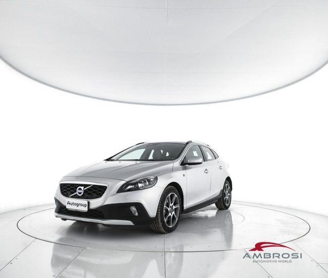 VOLVO V40 Cross Country usata 0