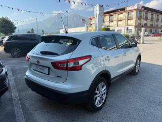 NISSAN Qashqai usata, con Sensori di parcheggio posteriori