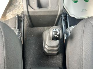 SUZUKI Jimny usata, con Bluetooth