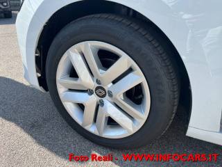 RENAULT Clio usata, con Vivavoce