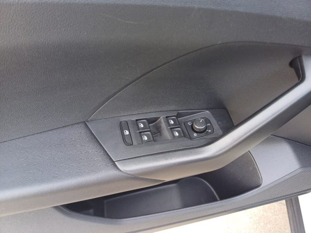 VOLKSWAGEN T-Cross usata, con Vivavoce