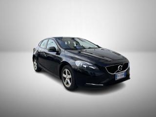 VOLVO V40 D2 Momentum Navi