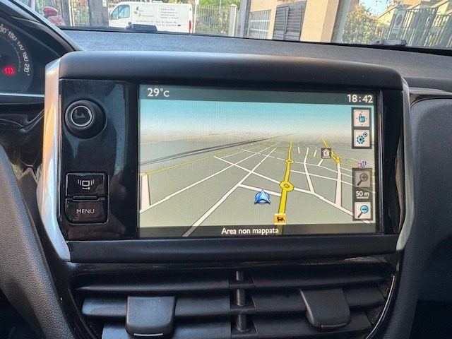 PEUGEOT 208 usata, con Controllo trazione