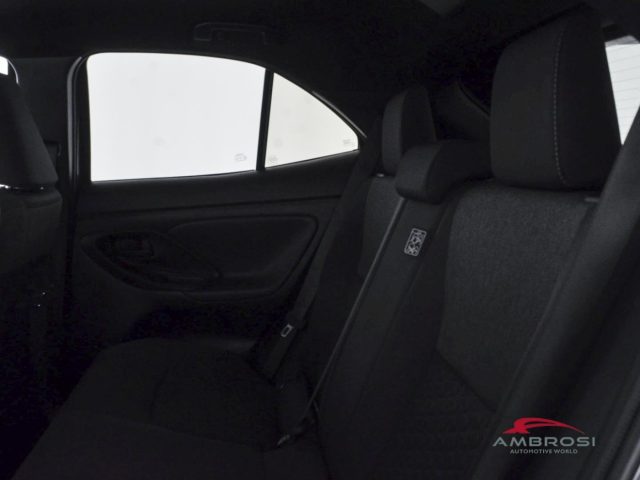 TOYOTA Yaris Cross usata 9