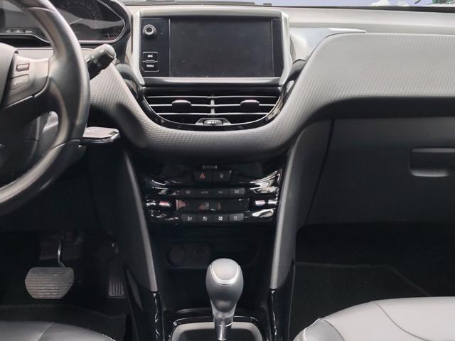 PEUGEOT 2008 usata, con Controllo trazione