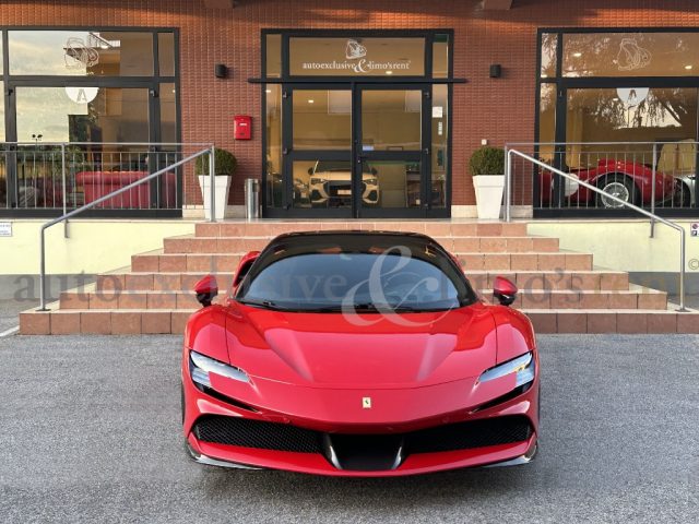 FERRARI SF90 usata, con Autoradio