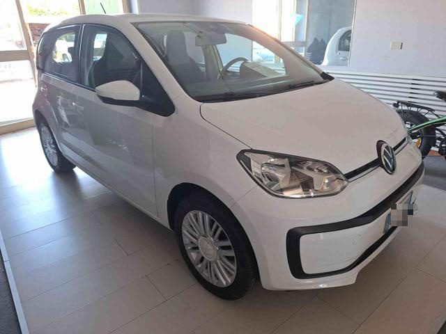 VOLKSWAGEN up! usata, con Autoradio