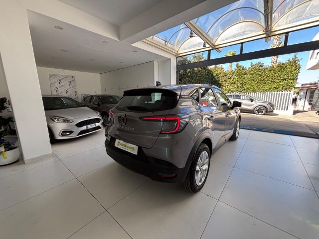 RENAULT Captur usata, con Bracciolo
