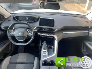 PEUGEOT 5008 usata, con Boardcomputer