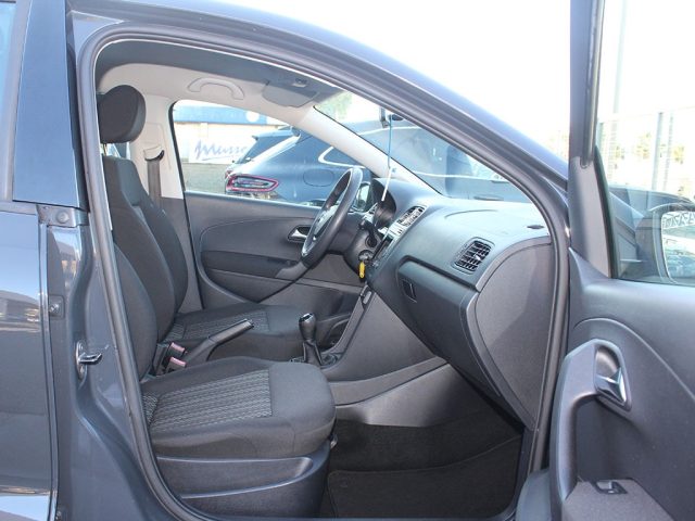 VOLKSWAGEN Polo usata, con USB