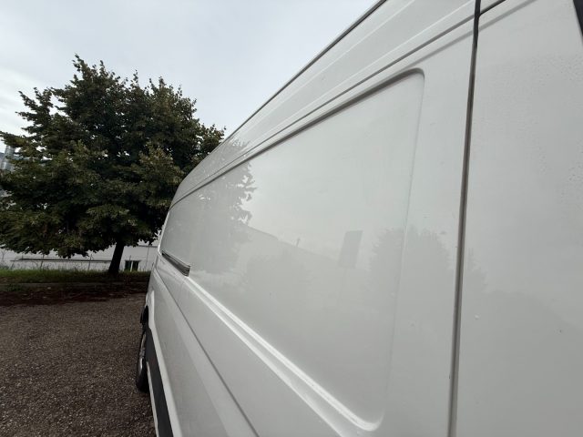 VOLKSWAGEN Crafter usata, con Sensori di parcheggio posteriori