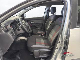 DACIA Duster usata 9