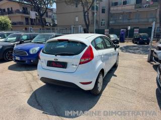 FORD Fiesta usata, con Autoradio